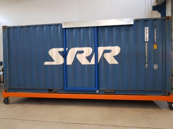 20ft Hi Cube Container (9′ 6″ high) suitable for IBC storage Sliding Door - Image 4